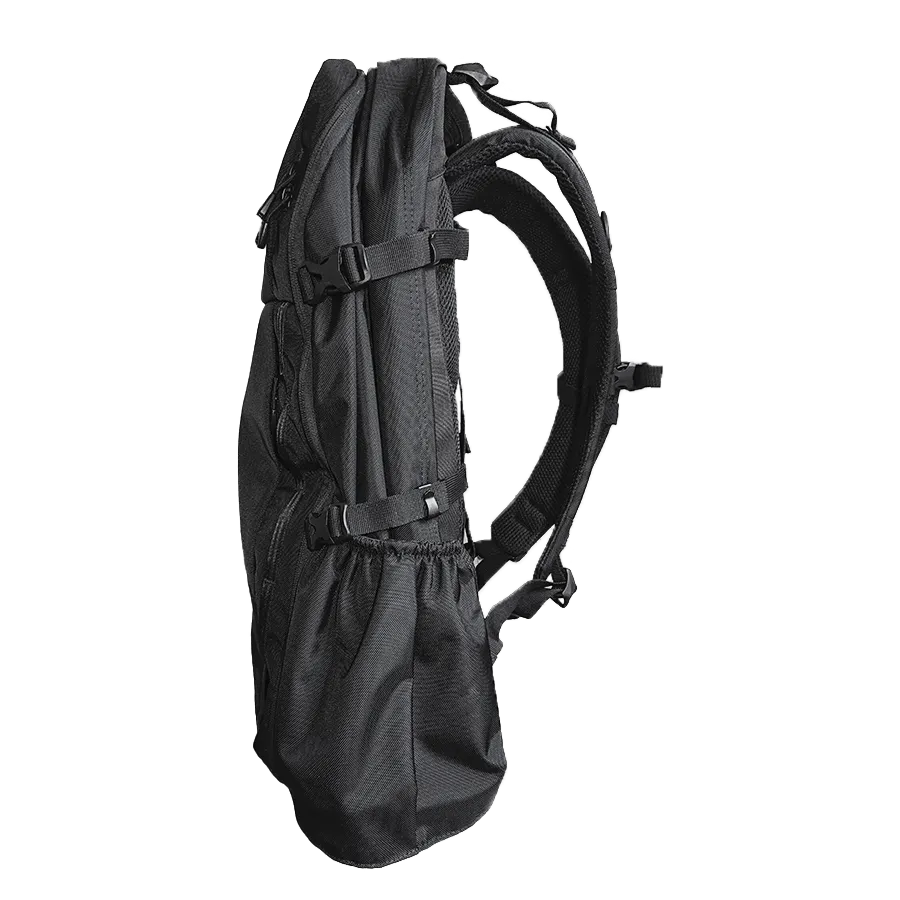 tribute40 2025年版のコンプレッションストラップを締めた後