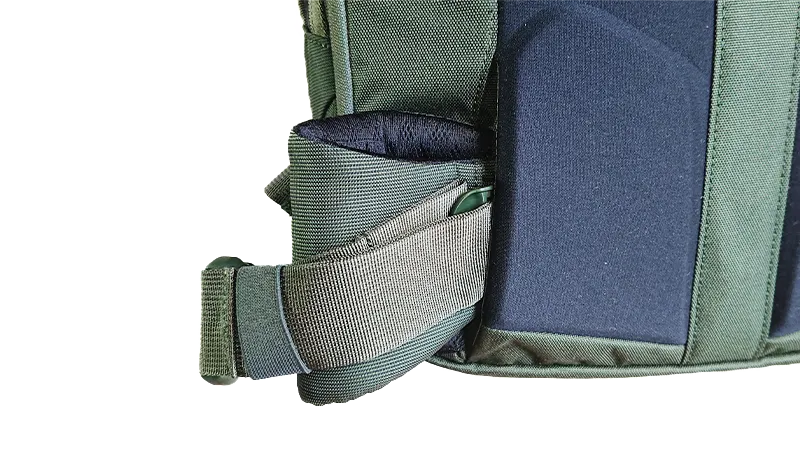 Thule Landmark 40ウエストベルト収納途中