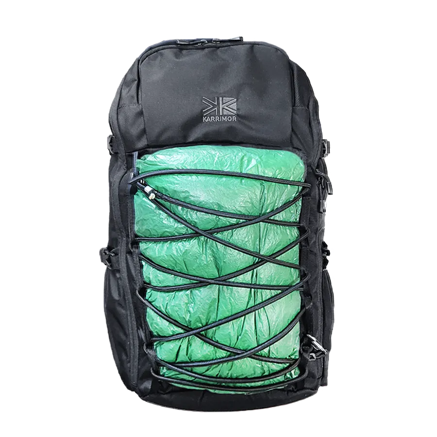 Karrimor tribute 40 2025年版にバンジーコードで荷物を外付け