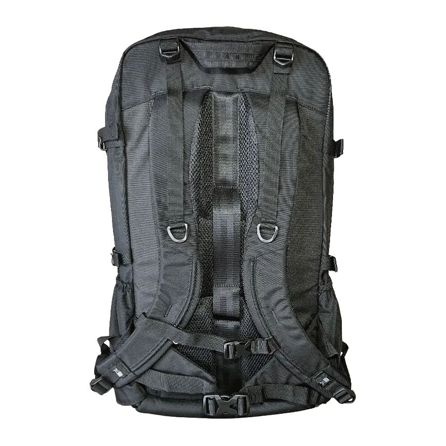 Karrimor tribute 40 2025年版のショルダーストラップ